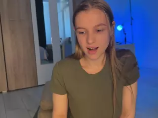 jucielussie's Live Sex Cam Show