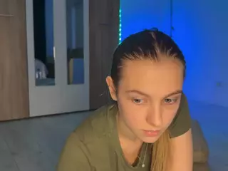 jucielussie's Live Sex Cam Show