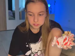 jucielussie's Live Sex Cam Show