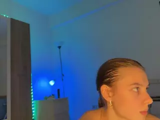 jucielussie's Live Sex Cam Show