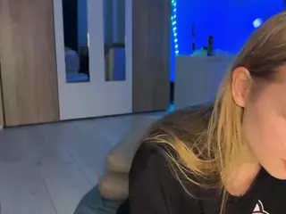 jucielussie's Live Sex Cam Show