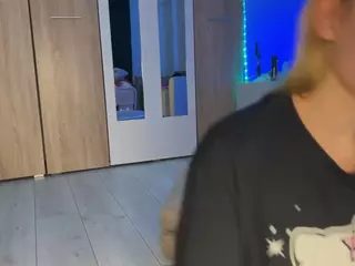 jucielussie's Live Sex Cam Show