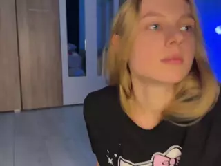 jucielussie's Live Sex Cam Show