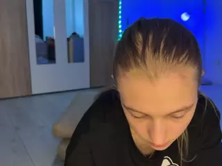 jucielussie's Live Sex Cam Show