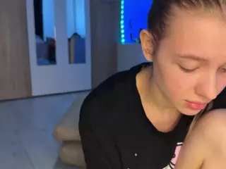 jucielussie's Live Sex Cam Show