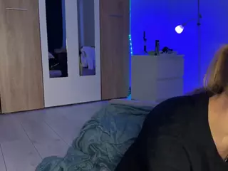 jucielussie's Live Sex Cam Show
