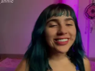 JEANNE's Live Sex Cam Show