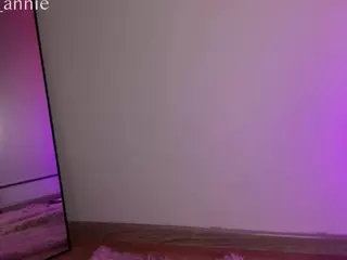 JEANNE's Live Sex Cam Show