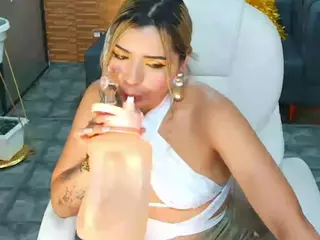 catta-james's Live Sex Cam Show