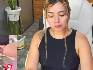 catta-james's Live Sex Cam Show