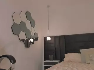 Sophie Barnet's Live Sex Cam Show