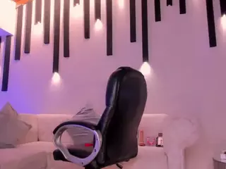 Sophie Barnet's Live Sex Cam Show