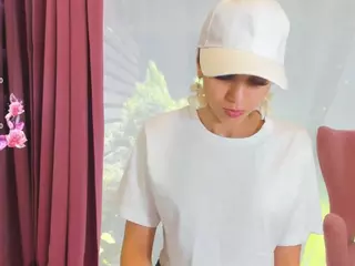 sarabecker's Live Sex Cam Show