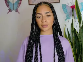 CassandraAndrews's Live Sex Cam Show