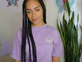 CassandraAndrews's Live Sex Cam Show