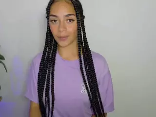 CassandraAndrews's Live Sex Cam Show