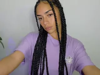 CassandraAndrews's Live Sex Cam Show