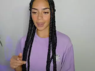 CassandraAndrews's Live Sex Cam Show