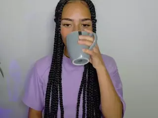 CassandraAndrews's Live Sex Cam Show