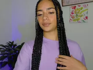 CassandraAndrews's Live Sex Cam Show