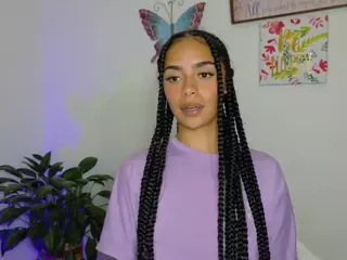 CassandraAndrews's Live Sex Cam Show