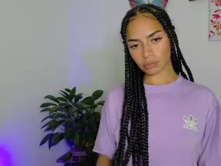 CassandraAndrews's Live Sex Cam Show