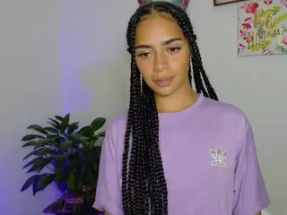 CassandraAndrews's Live Sex Cam Show
