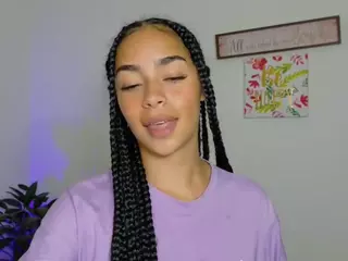CassandraAndrews's Live Sex Cam Show