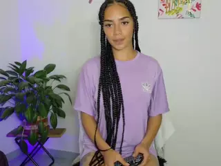 CassandraAndrews's Live Sex Cam Show