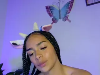 CassandraAndrews's Live Sex Cam Show