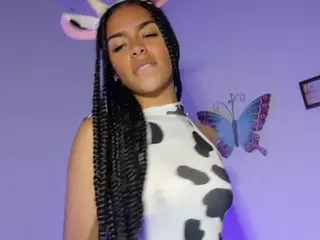 CassandraAndrews's Live Sex Cam Show