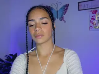 CassandraAndrews's Live Sex Cam Show