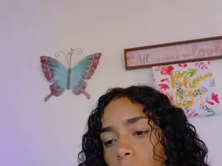 CassandraAndrews's Live Sex Cam Show