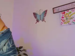 CassandraAndrews's Live Sex Cam Show