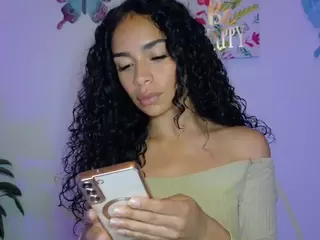 CassandraAndrews's Live Sex Cam Show