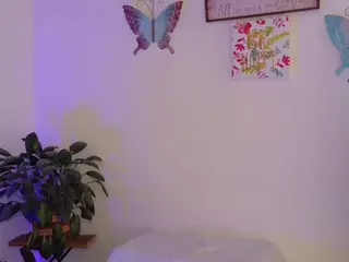 CassandraAndrews's Live Sex Cam Show