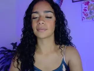 CassandraAndrews's Live Sex Cam Show