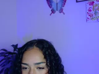 CassandraAndrews's Live Sex Cam Show