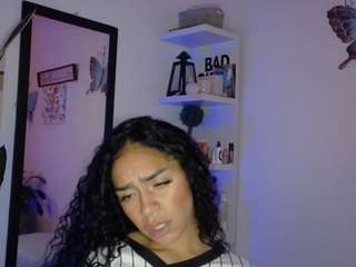 Live cam show with CassandraAndrews