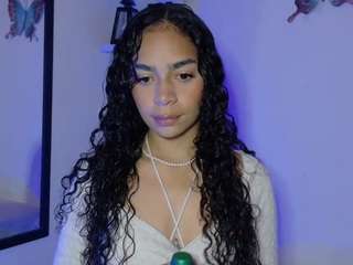 Live cam show with CassandraAndrews