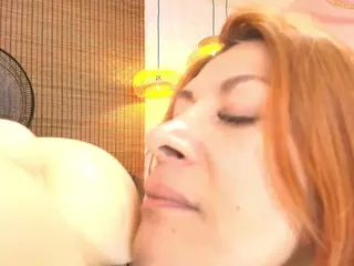 Cintia MILF's Live Sex Cam Show