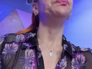 Cintia MILF's Live Sex Cam Show