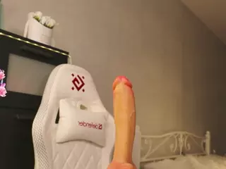 Adabluntaa's Live Sex Cam Show
