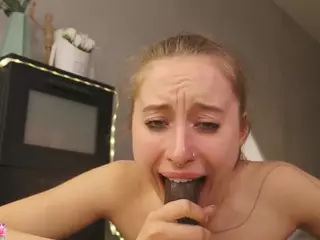 Adabluntaa's Live Sex Cam Show
