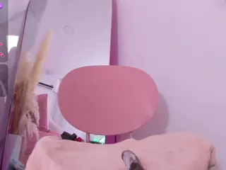 Chlooee's Live Sex Cam Show
