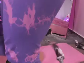 Chlooee's Live Sex Cam Show