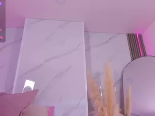 Chlooee's Live Sex Cam Show