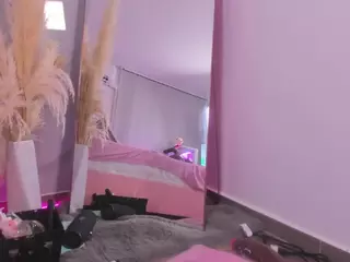 Chlooee's Live Sex Cam Show