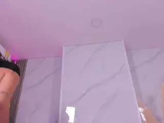 Chlooee's Live Sex Cam Show