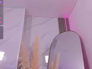 Chlooee's Live Sex Cam Show